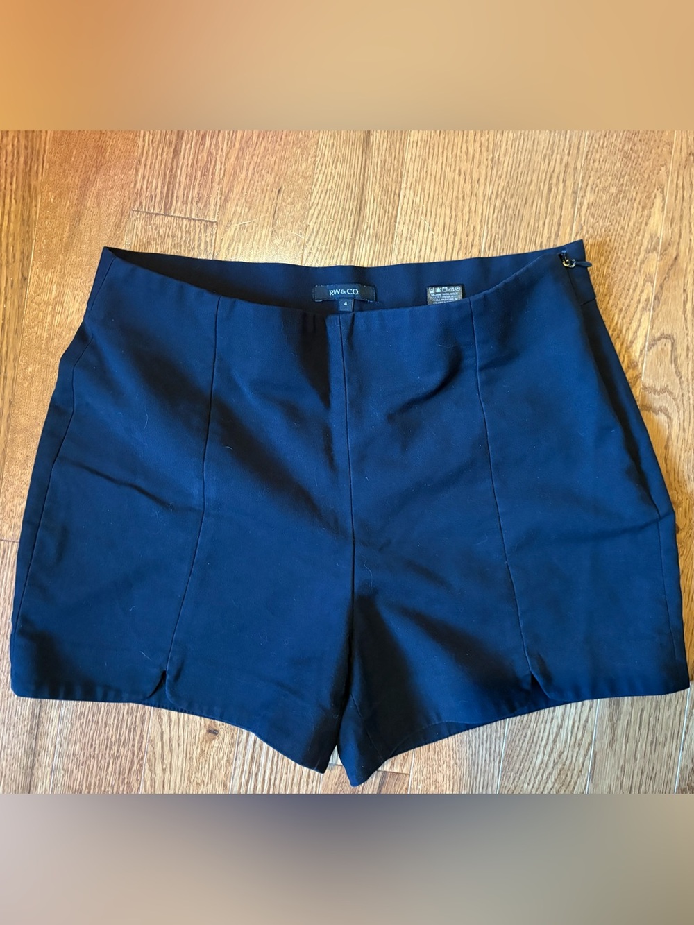 RW&CO. Black High-Waist Tailored Shorts